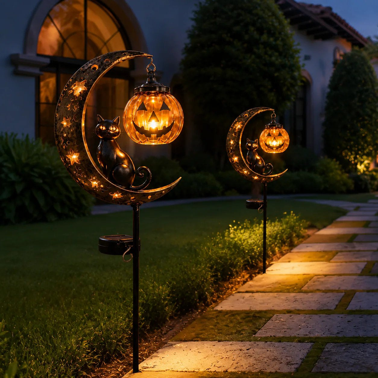 HarvestHalo™ Garden Stake Light — Ignite Your Yard with Warm, Magical Halloween Glow