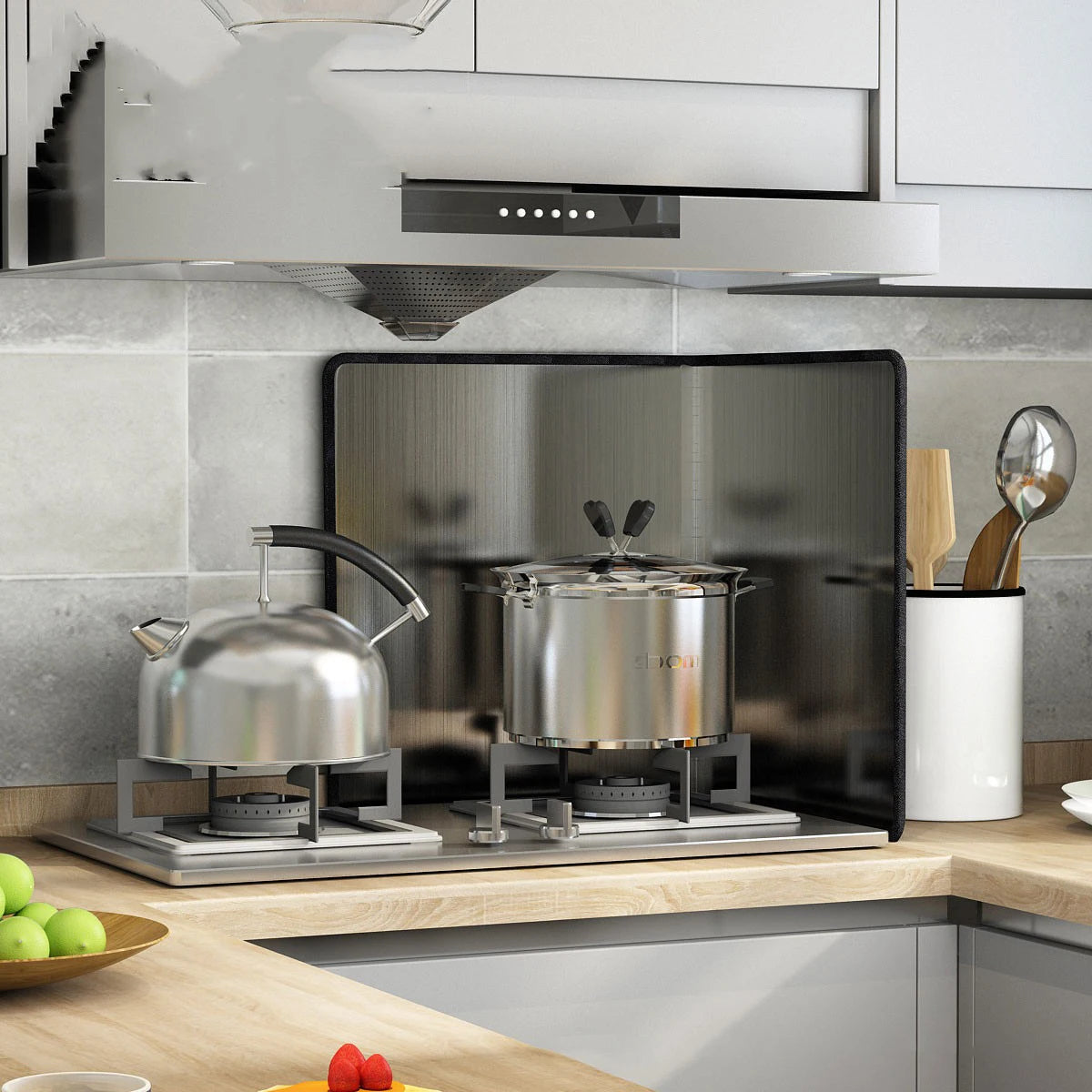 SplashGuard Pro™ — Keep Your Kitchen Spotless and Your Cooking Stress-Free