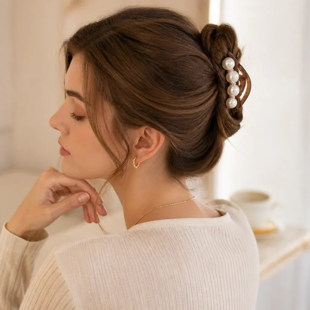 PearlPin™ — Elegant Details for Effortless Updos